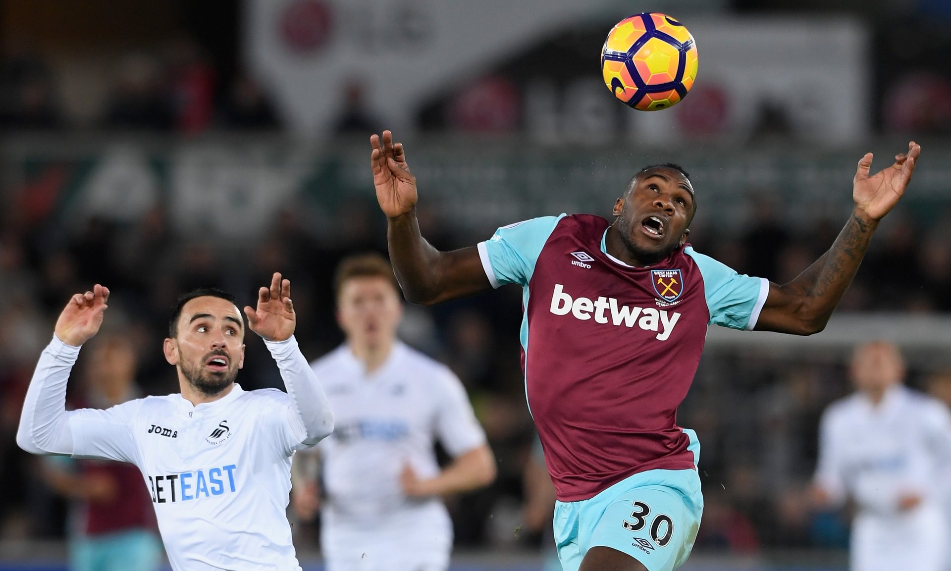 引发了球迷 引发了球迷