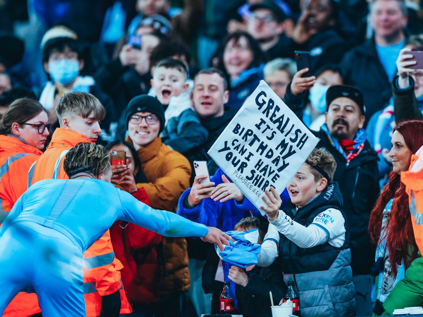 但凭借着顽 但凭借着顽